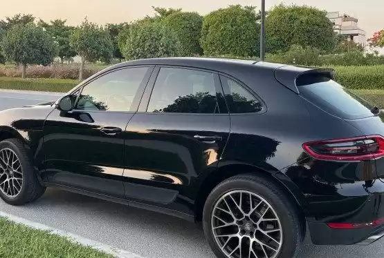 Utilisé Porsche Macan À vendre au Al-Sadd , Doha #8715 - 1  image 