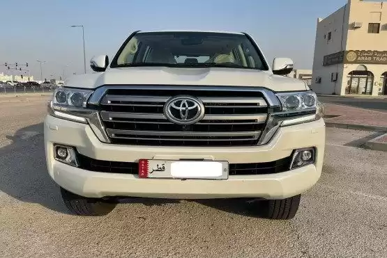 استفاده شده Toyota Land Cruiser برای فروش که در دوحه #8717 - 1  image 