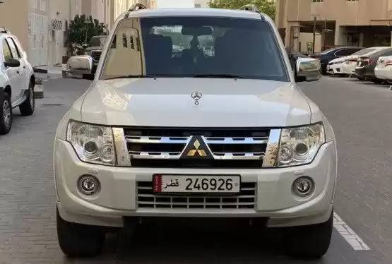 مستعملة Mitsubishi Pajero للبيع في الدوحة #8727 - 1  صورة 