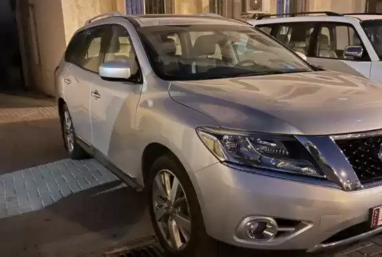 مستعملة Nissan Pathfinder للبيع في السد , الدوحة #8730 - 1  صورة 