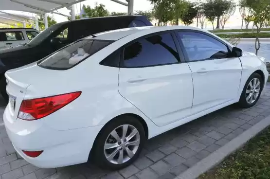 مستعملة Hyundai Accent للبيع في الدوحة #8774 - 1  صورة 