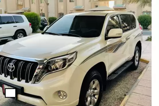 استفاده شده Toyota Prado برای فروش که در السد , دوحه #8799 - 1  image 