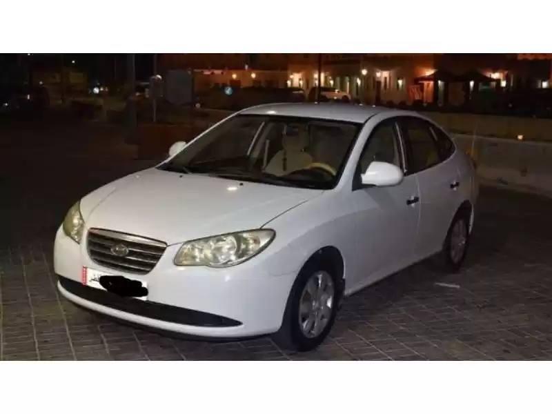 مستعملة Hyundai Elantra للبيع في الدوحة #8801 - 1  صورة 