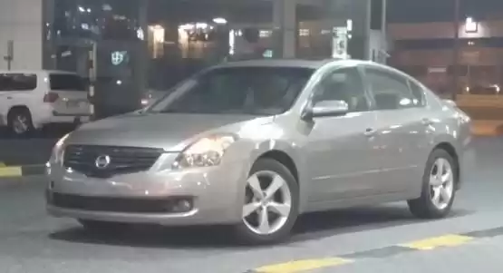 مستعملة Nissan Altima للبيع في الدوحة #8813 - 1  صورة 
