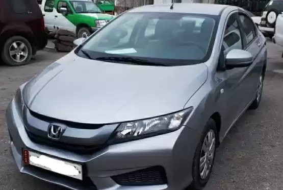 مستعملة Honda City للبيع في الدوحة #8829 - 1  صورة 