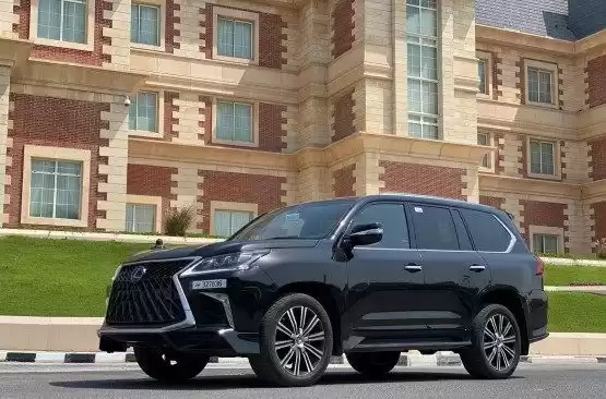 استفاده شده Lexus LX برای فروش که در دوحه #8836 - 1  image 