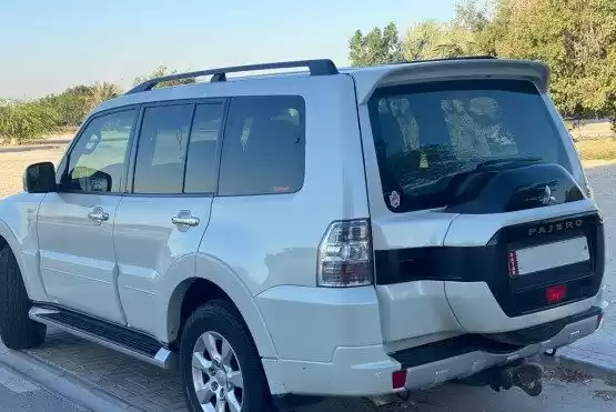 مستعملة Mitsubishi Pajero للبيع في الدوحة #8867 - 1  صورة 