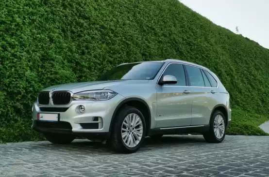 Использовал BMW X5 Продается в Аль-Садд , Доха #9012 - 1  image 