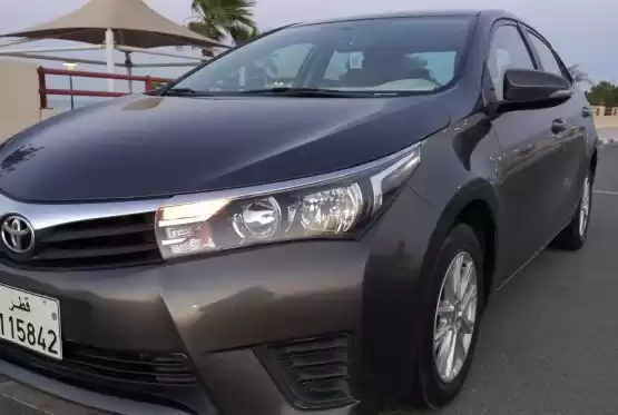 استفاده شده Toyota Corolla برای فروش که در دوحه #9024 - 1  image 