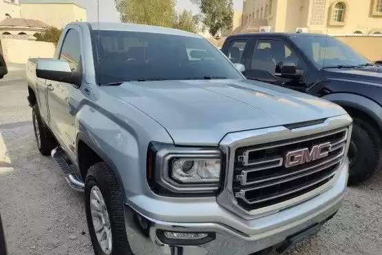 مستعملة GMC Unspecified للبيع في الدوحة #9044 - 1  صورة 