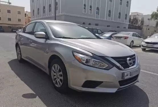 استفاده شده Nissan Altima برای فروش که در دوحه #9054 - 1  image 