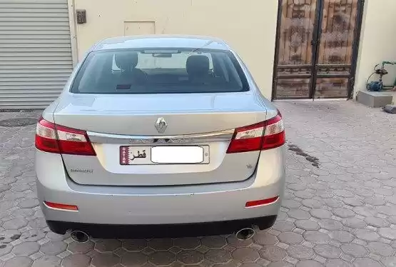 Used Renault Safrane For Sale in Al Sadd , Doha #9058 - 1  image 