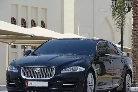 استفاده شده Jaguar XJ برای فروش که در دوحه #9075 - 1  image 
