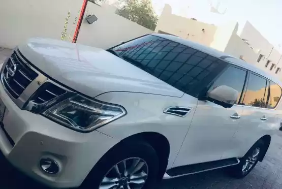 استفاده شده Nissan Patrol برای فروش که در دوحه #9113 - 1  image 