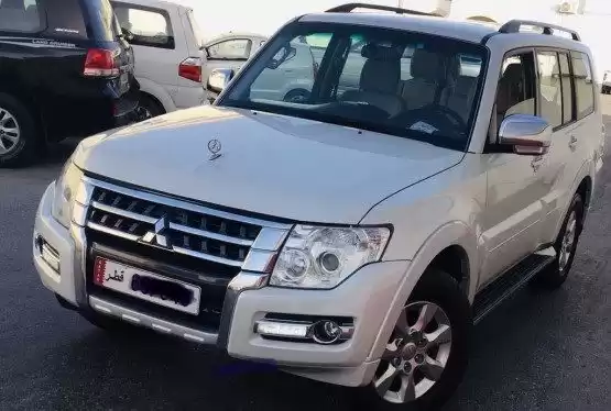 Использовал Mitsubishi Pajero Продается в Аль-Садд , Доха #9119 - 1  image 