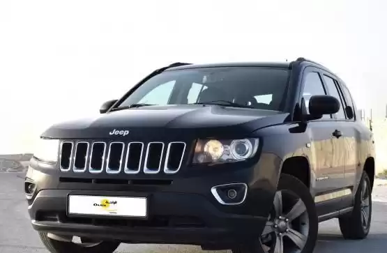 Kullanılmış Jeep Compass Satılık içinde Al Sadd , Doha #9203 - 1  image 