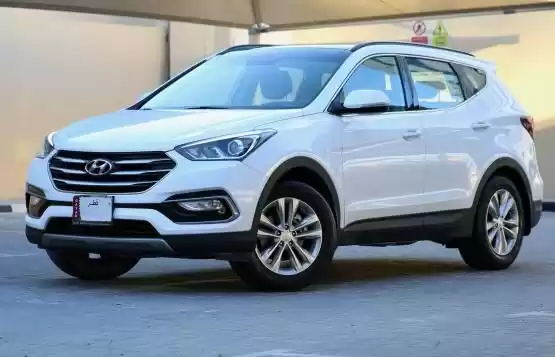 Gebraucht Hyundai Santa Fe Zu verkaufen in Al Sadd , Doha #9261 - 1  image 