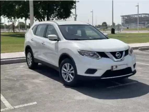 مستعملة Nissan Unspecified للبيع في الدوحة #9326 - 1  صورة 