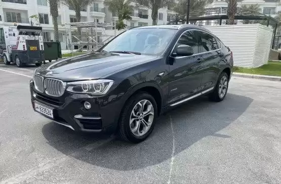 Kullanılmış BMW X4 Satılık içinde Al Sadd , Doha #9332 - 1  image 