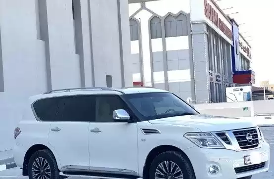 استفاده شده Nissan Patrol برای فروش که در دوحه #9336 - 1  image 