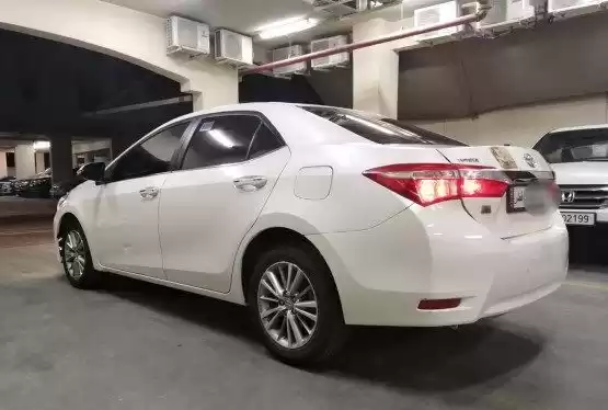 مستعملة Toyota Corolla للبيع في الدوحة #9338 - 1  صورة 