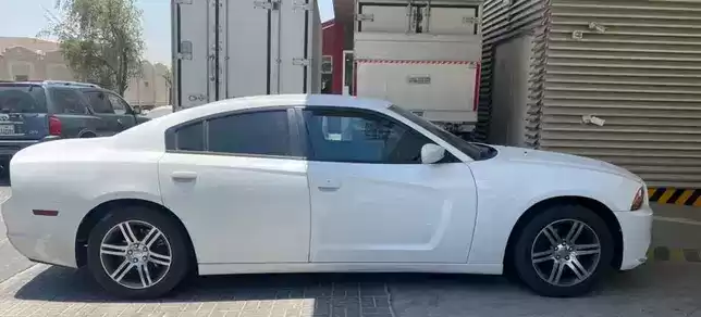Gebraucht Dodge Charger Zu verkaufen in Al Sadd , Doha #9343 - 1  image 