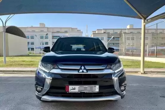 مستعملة Mitsubishi Outlander للبيع في الدوحة #9368 - 1  صورة 