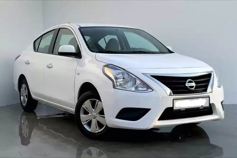 استفاده شده Nissan Sunny برای فروش که در دوحه #9428 - 1  image 