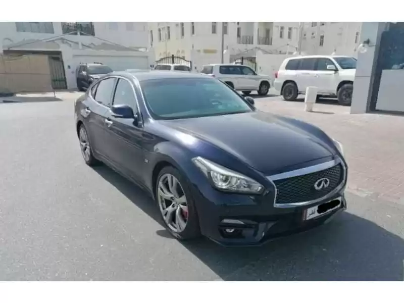 استفاده شده Infiniti Q70 برای فروش که در دوحه #9446 - 1  image 