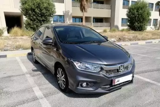 مستعملة Honda City للبيع في الدوحة #9470 - 1  صورة 
