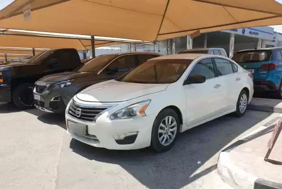 Usado Nissan Altima Venta en Doha #9494 - 1  image 