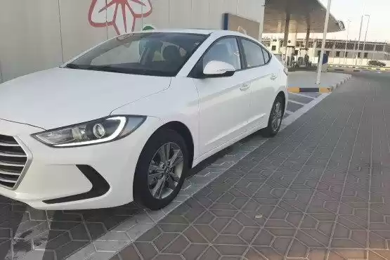 مستعملة Hyundai Elantra للبيع في الدوحة #9550 - 1  صورة 