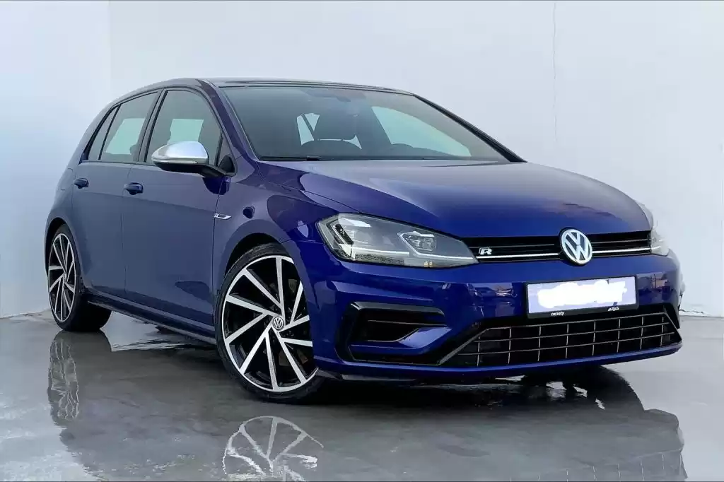Usado Volkswagen Golf Venta en Doha #9641 - 1  image 
