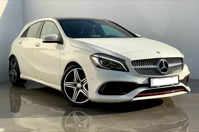 استفاده شده Mercedes-Benz Unspecified برای فروش که در دوحه #9642 - 1  image 