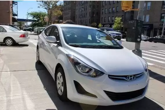 Использовал Hyundai Elantra Продается в Доха #9690 - 1  image 