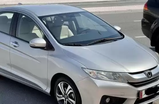مستعملة Honda City للبيع في الدوحة #9727 - 1  صورة 