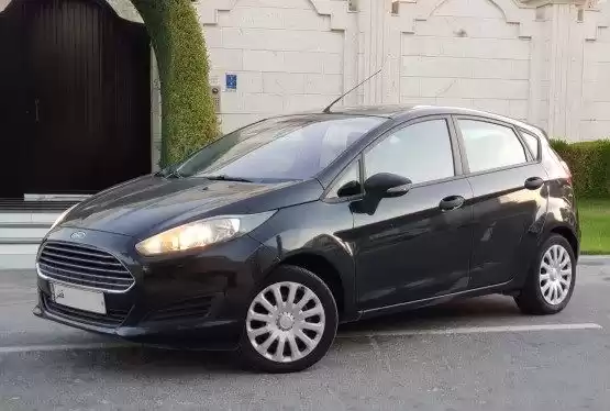 استفاده شده Ford Fiesta برای فروش که در دوحه #9751 - 1  image 