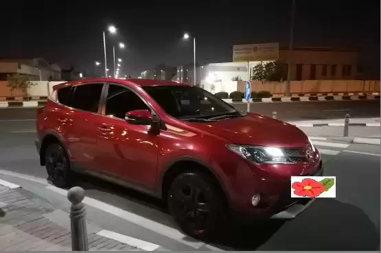 استفاده شده Toyota RAV4 برای فروش که در دوحه #9810 - 1  image 