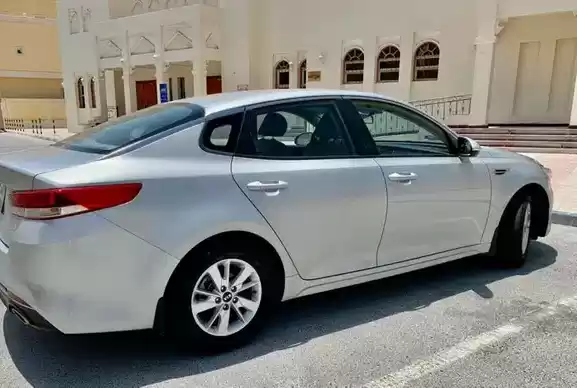 Kullanılmış Kia Optima Satılık içinde Al Sadd , Doha #9910 - 1  image 
