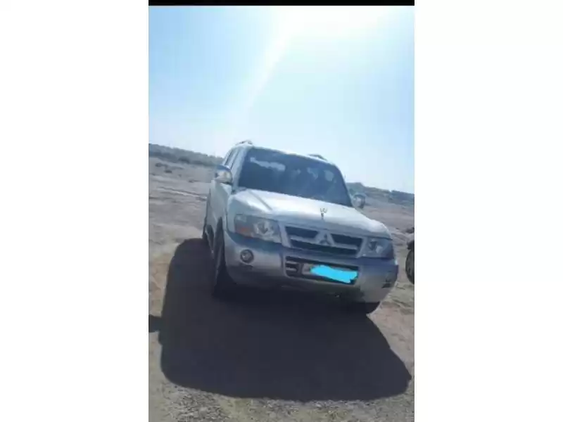 مستعملة Mitsubishi Pajero للبيع في الدوحة #9911 - 1  صورة 