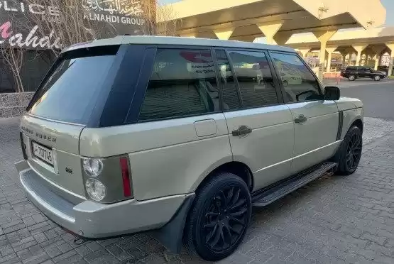 Used Land Rover Range Rover For Sale in Al Sadd , Doha #9928 - 1  image 