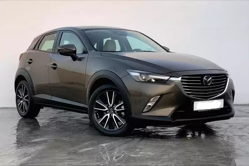 Использовал Mazda Unspecified Продается в Доха #9973 - 1  image 