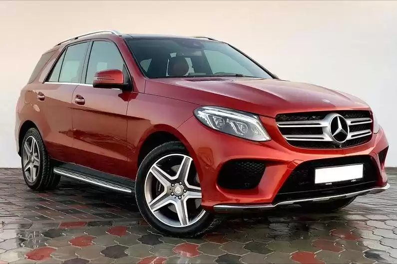 مستعملة Mercedes-Benz Unspecified للبيع في الدوحة #9979 - 1  صورة 