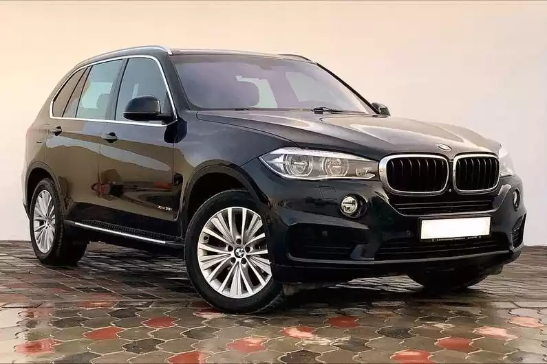 مستعملة BMW Unspecified للبيع في الدوحة #9998 - 1  صورة 