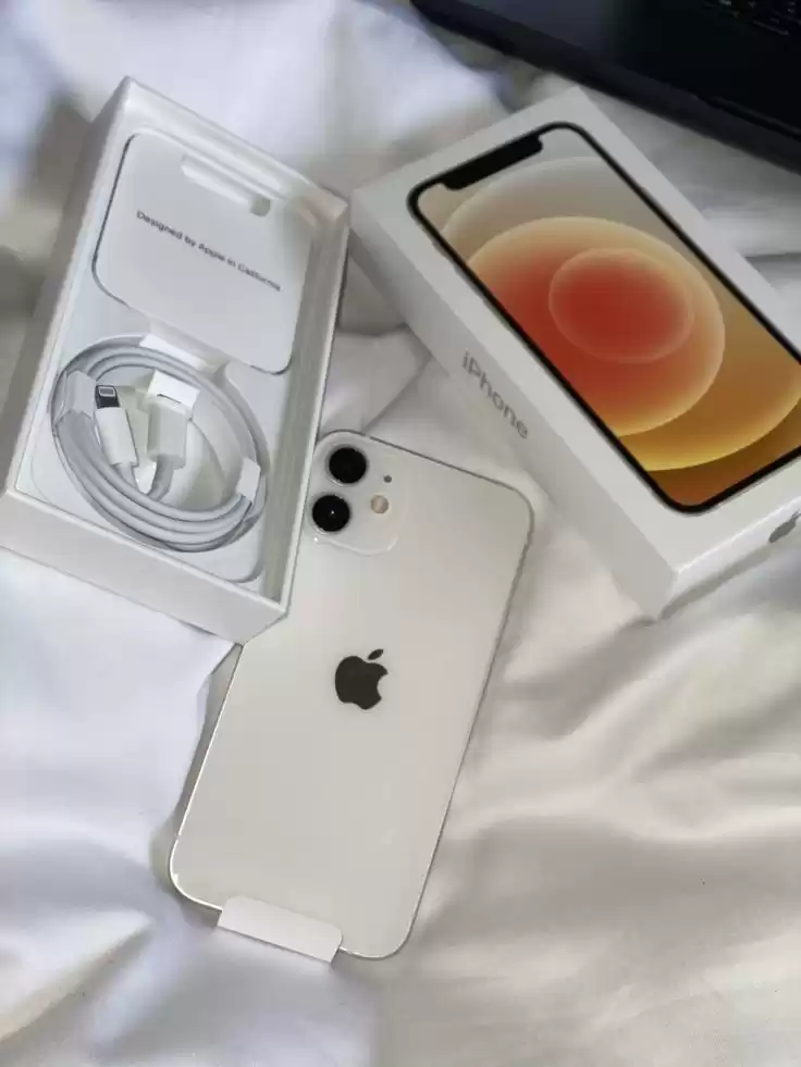 Smart phones Items  in Sharjah #5185 - 1  image 