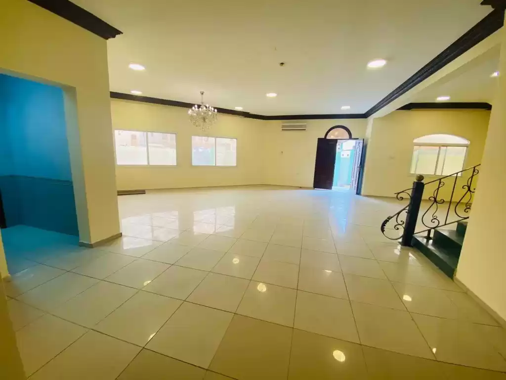 住宅 就绪物业 5 间卧室 U/F 独立别墅  出租 在 萨德 , 多哈 #10006 - 1  image 