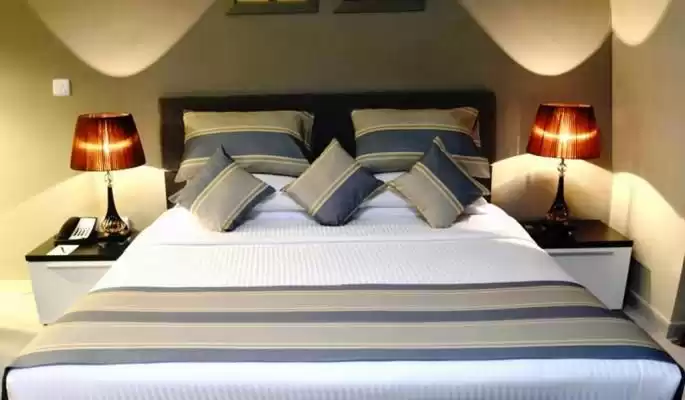 Residential Ready Property 2 Bedrooms F/F Apartment  for rent in Al Sadd , Doha #10040 - 1  image 