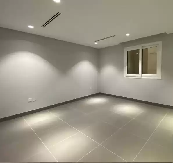 Residential Ready Property 1 Bedroom S/F Apartment  for rent in Al Sadd , Doha #10245 - 1  image 