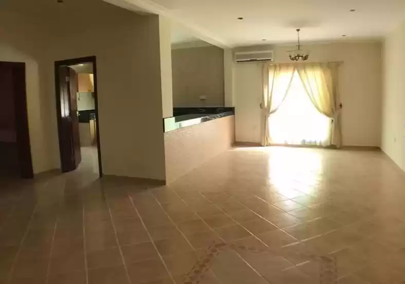 سكني عقار جاهز 5 غرف  غير مفروش فيلا في مجمع  للإيجار في السد , الدوحة #10351 - 1  صورة 