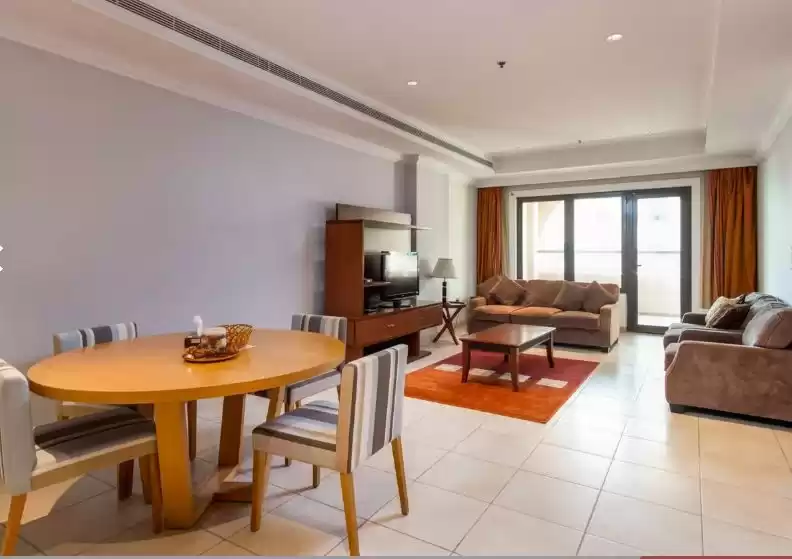Wohn Klaar eigendom 2 Schlafzimmer F/F Wohnung  zu vermieten in Al Sadd , Doha #10375 - 1  image 